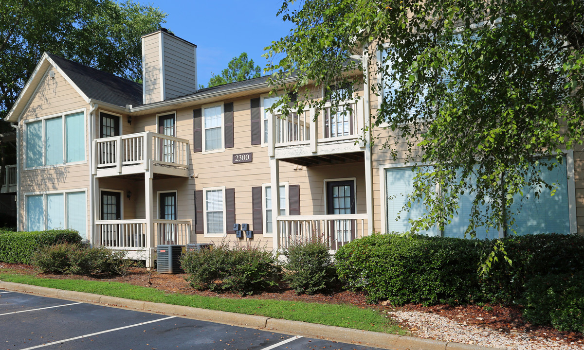 Summerchase at Riverchase in Hoover, AL - Building Photo