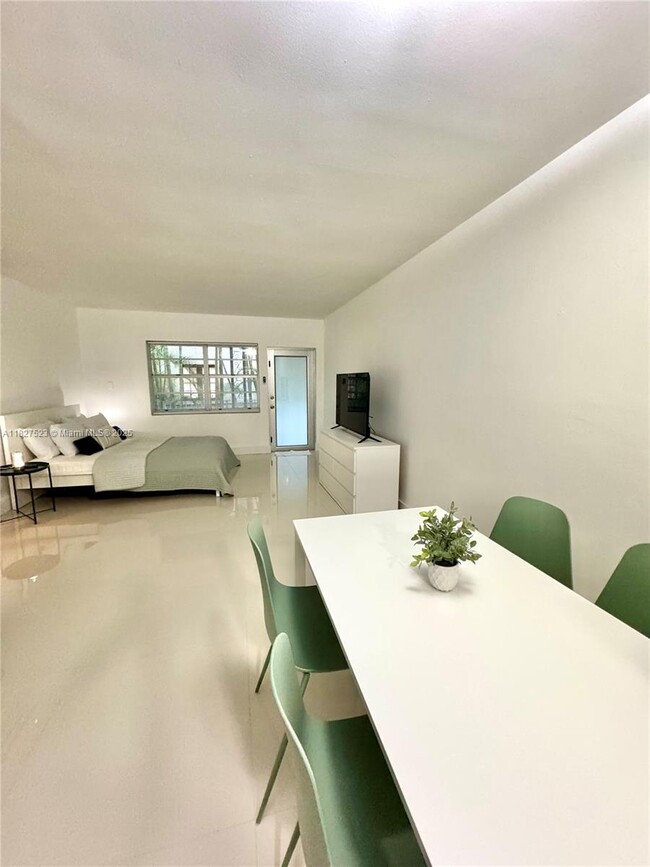 property at 1604 Drexel Ave