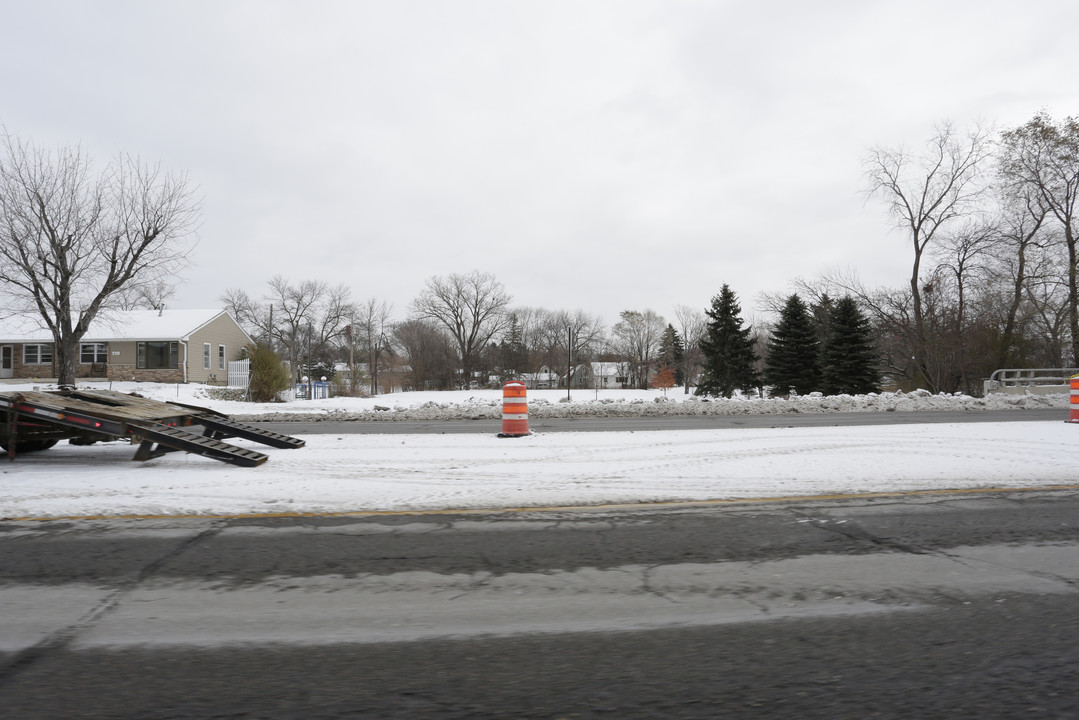 Oxford Village in Hopkins, MN - Building Photo