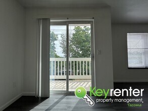 613 S 27th St in Tacoma, WA - Building Photo - Building Photo