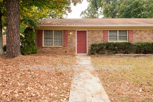 467 Southern Way in Lawrenceville, GA - Building Photo