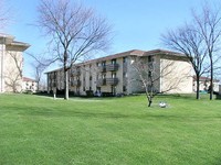 Park Terrace Apartments in Park City, IL - Building Photo - Building Photo