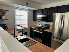 139000 Farnsworth Ln in Upper Marlboro, MD - Building Photo