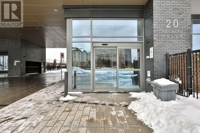 20 Gatineau Dr in Vaughan, ON - Building Photo - Building Photo