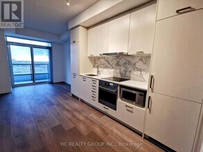 10-1710 Honeycrisp Cres in Vaughan, ON - Building Photo - Building Photo