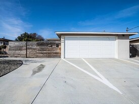 2640 Renton Way in Castro Valley, CA - Building Photo