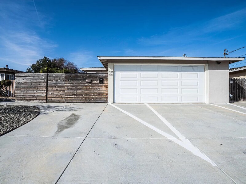 2640 Renton Way in Castro Valley, CA - Building Photo