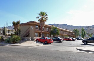Desert Pearl Apartments in El Paso, TX - Building Photo