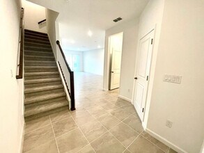 1137 Seaside Mist Trl in Kissimmee, FL - Building Photo - Building Photo