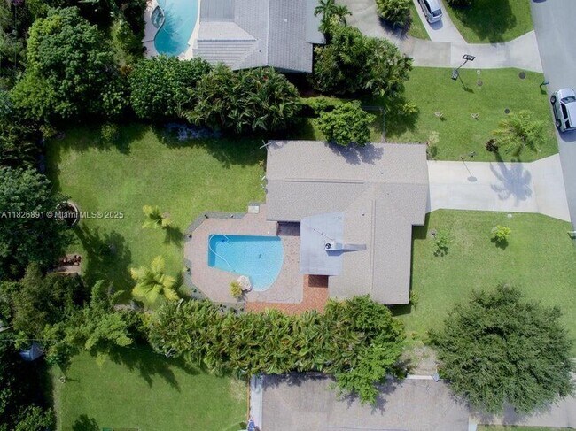 4770 Holly Dr in Palm Beach Gardens, FL - Building Photo - Building Photo