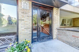 14 Deer Park in Toronto, ON - Building Photo - Building Photo