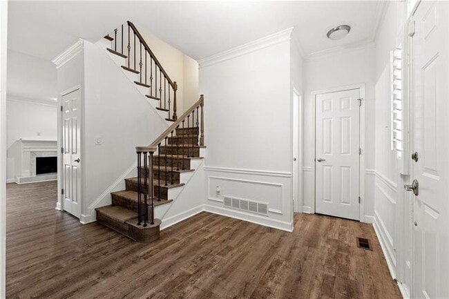 407 Bridle Path in Marietta, GA - Foto de edificio - Building Photo