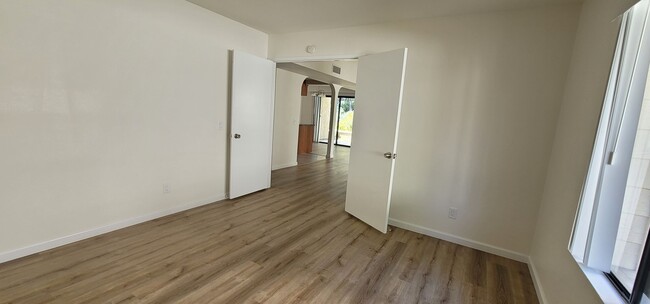 10360 Ridgewater Ln in San Diego, CA - Building Photo - Building Photo