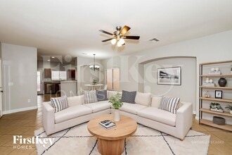 8920 Snowtrack Ave, Unit 518 in Las Vegas, NV - Building Photo - Building Photo