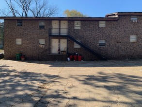 2401 Parker St in North Little Rock, AR - Building Photo - Building Photo