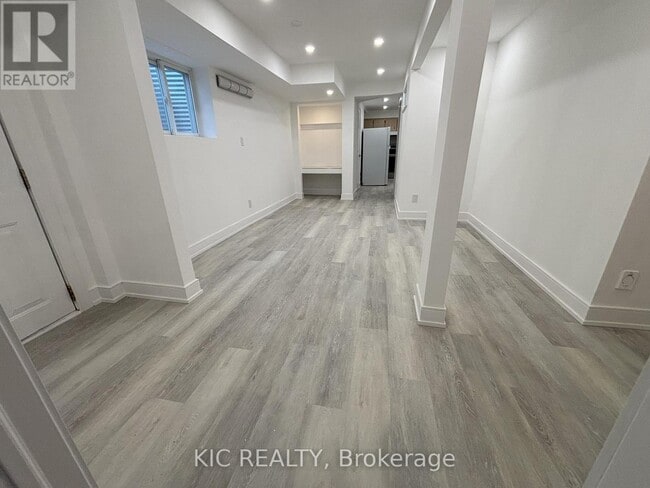 213 Equator Crescent in Vaughan, ON - Building Photo - Building Photo