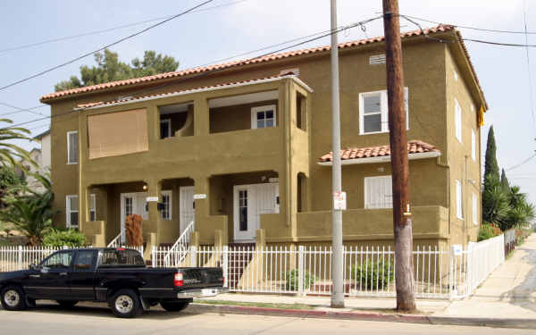 1201 W Court St in Los Angeles, CA - Foto de edificio - Building Photo