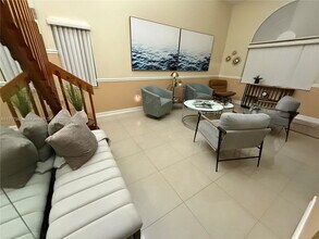 7891 SW 9th Terrace in Miami, FL - Building Photo - Building Photo