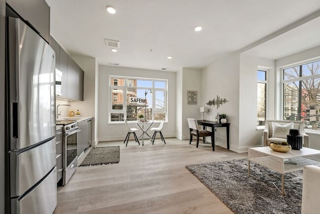 3831 Georgia Ave NW in Washington, DC - Building Photo - Building Photo