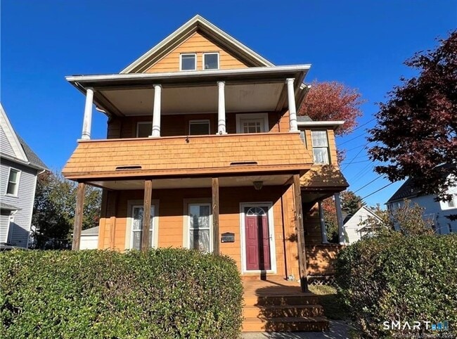 property at 34 York St