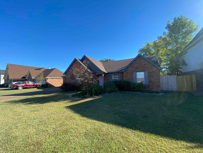 337 Silver Wolf Dr in Collierville, TN - Building Photo - Building Photo