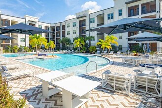 8890 Founders Square Dr in Naples, FL - Building Photo - Building Photo