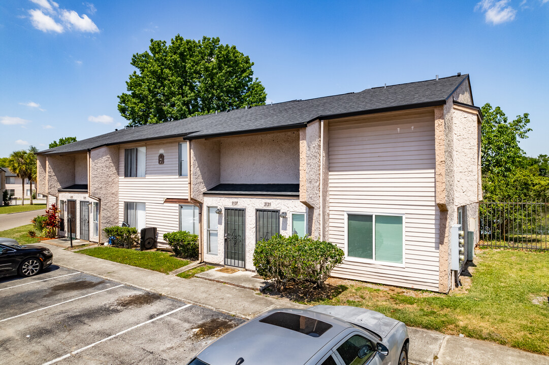 The Village Condominium in Orlando, FL - Building Photo