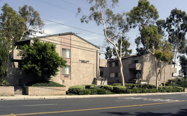 Frazier Park Apartments in Baldwin Park, CA - Building Photo - Building Photo