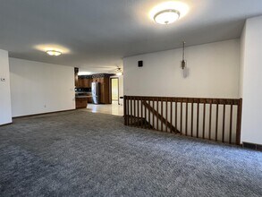 312 E Main St in Epworth, IA - Building Photo - Building Photo