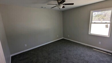 1474 Kelly Dr in Hinesville, GA - Foto de edificio - Building Photo