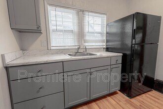 205 S Willis Ave in Independence, MO - Building Photo - Building Photo