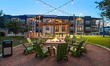 Palo Verde in Austin, TX - Building Photo - Building Photo