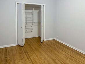 3709 N Sheffield Ave, Unit 305 in Chicago, IL - Building Photo - Building Photo