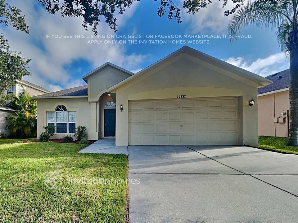 10332 Goldenbrook Way in Tampa, FL - Building Photo