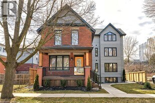 93 Louisa St in Kitchener, ON - Building Photo