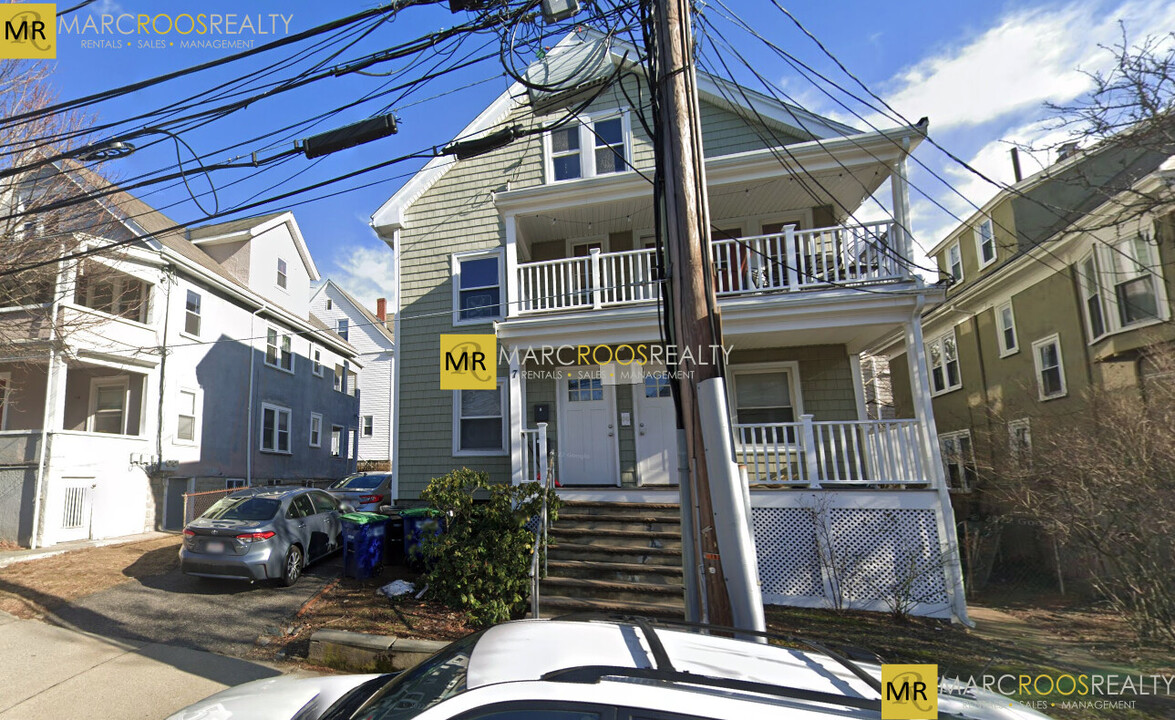 9 Dickson St, Unit 7 BEDROOM in Somerville, MA - Building Photo