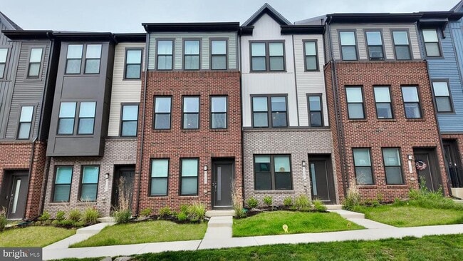 property at 3305 Anabranch Wy