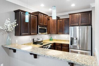 8890 White Ibis Way in Navarre, FL - Building Photo - Building Photo