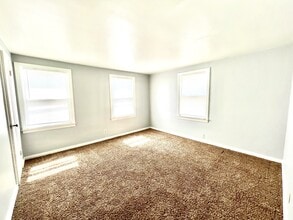 408 E Parkland Ave in Evansville, IN - Building Photo - Building Photo