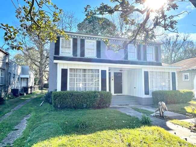 property at 17 McPhillips Ave