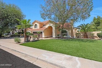 8830 E Carol Way in Scottsdale, AZ - Building Photo - Building Photo