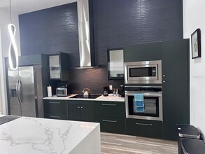 6114 DALLAS in Alafaya, FL - Building Photo - Building Photo