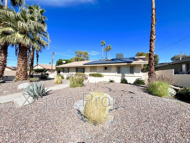 77030 Florida Ave in Palm Desert, CA - Building Photo - Building Photo