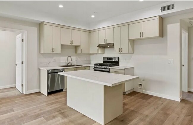 423 Oak St in Glendale, CA - Foto de edificio - Building Photo