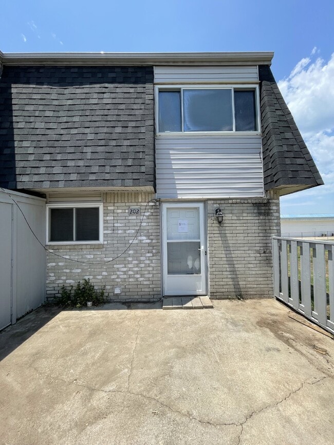 202 Jason Dr in Norman, OK - Building Photo - Building Photo
