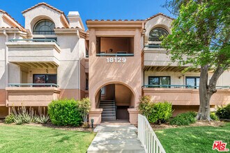 18129 Erik Ct in Santa Clarita, CA - Foto de edificio - Building Photo