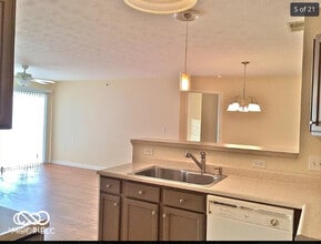 239 Legends Creek Way in Indianapolis, IN - Building Photo - Building Photo