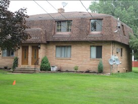 169 Jefferson Ave, Unit #2 in North Tonawanda, NY - Building Photo