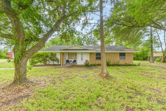 property at 5101 County Rd 138C