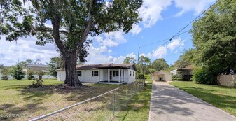 10128 Hood Rd, Unit 803 in Jacksonville, FL - Building Photo